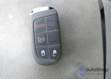 2018 Jeep Compass Latitude 4X4 from USA, damaged, VIN 3C4NJDBB2JT315024